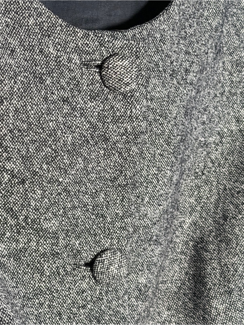 Banana Republic Lined Sleeveless Wool-Blend Button Front Vest - Picture 4 of 8
